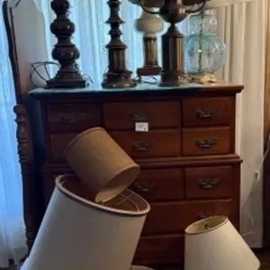 8+/- Vintage Lamps, 5+/- Lamp Shades, Mirror