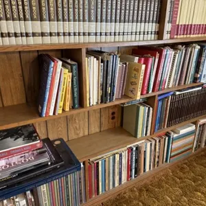 275+/- Books