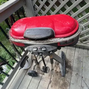 Coleman Outdoor Cooker w/cover