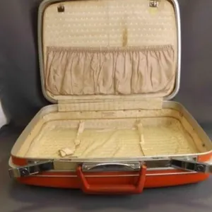 Red Samsonite Silhouette Hardshell Suitcase