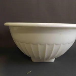 Vintage Anchor Hocking Vitrock Milk Glass Mixing