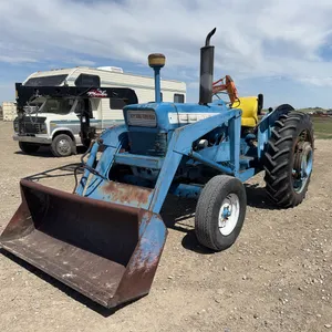 Ford 5000 Diesel Tractor w/ FEL,  *Unreserved*