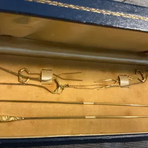 Gold-Plated Hairpins Set