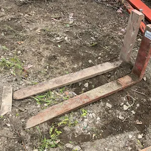 QTY (2) 40" FORKS