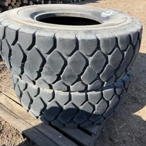 (2) Bridgestone 17.5 R25 Loader Tires