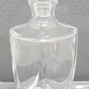 Quatro Bohemia Crystal Whiskey Decanter