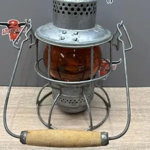 CPR Railroad Lantern, Amber Globe.  *Important