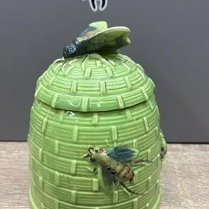 Vintage Japan Beehive Honey Pot.