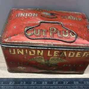 Union Leader Cut Plug Tin.