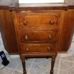 Martha Washington Sewing Stand