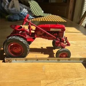 McCormick Farmall cub diecast