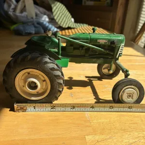 Oliver 440 diecast