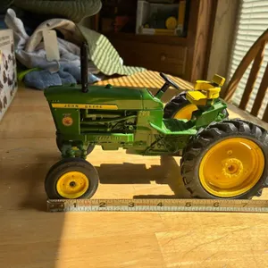 John Deere 2010 diecast
