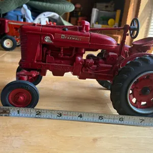 Farmall Super M-TA diecast