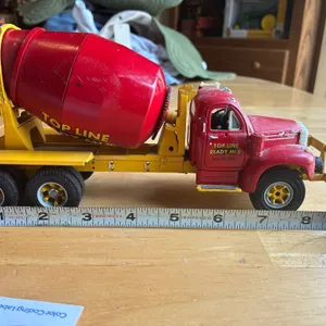 Top line ready mix Mack truck diecast