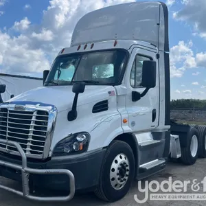 2020 Freightliner Cascadia 