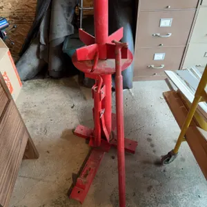tire changing station