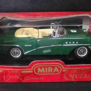 Mira 1:18 scale diecast model car