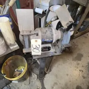 Delta Grinder on Stand