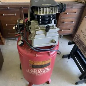 Central Pneumatic Upright Air Compressor