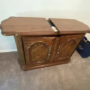 Wet Bar 46"L x 18"W x 30"H