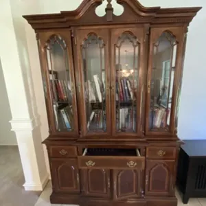 Lighted 2pc Hutch 60"L x 17"W x 32"H