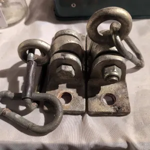 Pair galvanized steel mounts