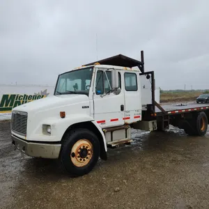 2001  Freightliner  FL70  S/A  Deck Truck