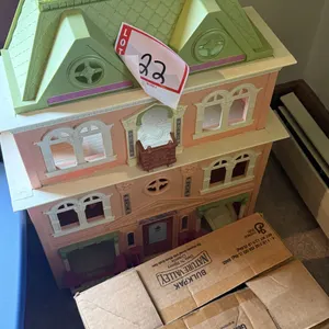 Dollhouse and furniture