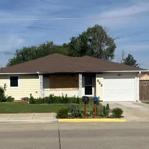 Dreiling Auction - 903 Cathedral Ave. Victoria, KS.