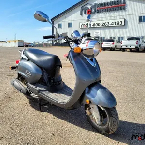 2005 Yamaha Vino 125 Scooter Motorcycle
 UNRESERVED