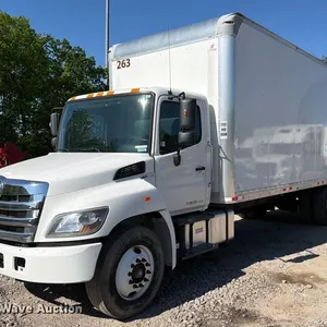 2020 Hino 268A box truck