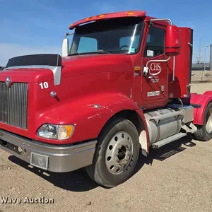 2007 International 9400i semi truck