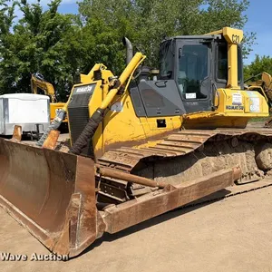 2004 Komatsu D65PX-15 dozer