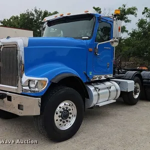 2007 International DF597 semi truck