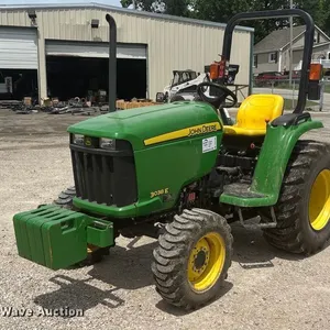 2013 John Deere 3038E MFWD tractor