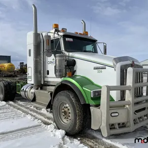 2016 Kenworth T800 Tri/D Sleeper Semi Chassis Truck