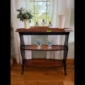 Mixed lot of Console Table  Decor Items
