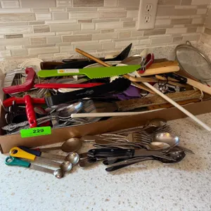 Mixed lot of Kitchen Utensils Cutlery