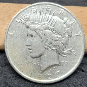 1923 Peace Dollar AU