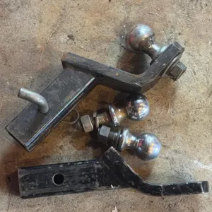 Receiver Hitches & Balls (1) 2�  & (2) 1 7/8