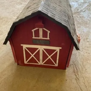 Barn mail box
