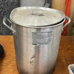 Large aluminum pot