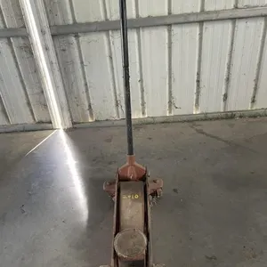 FLOOR JACK