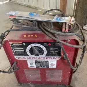 LINCOLN ELECTRIC AC225 ARC WELDER