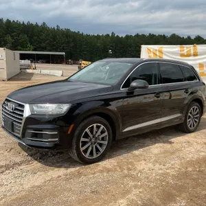 2017 AUDI Q7 VIN: WA1LAAF70HD000065 AWD