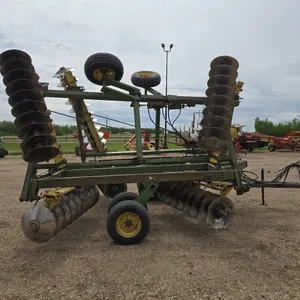 John Deere T0330 29 Foot Disc