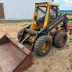 New Holland L553 Skidsteer