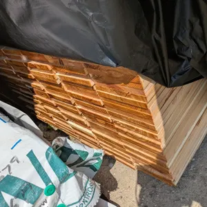 Cedar Fence, 7/8x8, 168 pieces, 6' lengths, 1008 linear ft