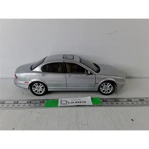 Jaguar X-Type Model Car 1:18 Scale